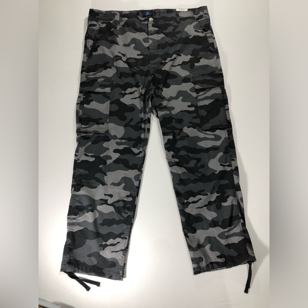 NWT George Men’s Gray Camouflage Cargo Pants Size 40